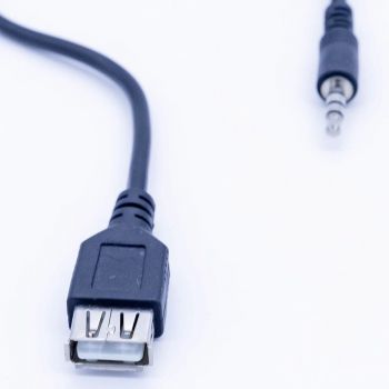 Adaptador P2 4c X Usb Fmea